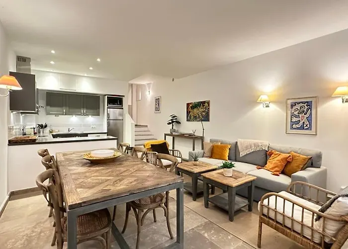 B005-Charmant Appartement Au Coeur Du Suquet